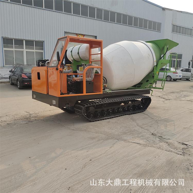 履带式混凝土搅拌车农用商混运输车特殊地形2-4方混泥土搅拌机