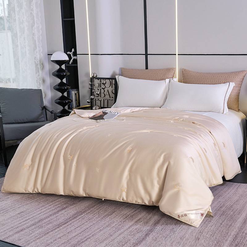 轻奢剪花全棉蚕丝被100桑蚕丝纯棉结婚喜被被芯床上用品南通家纺