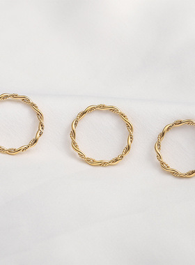 欧美跨境简约素圈麻花戒指女18k金不掉色小众高级感钛钢饰品批发