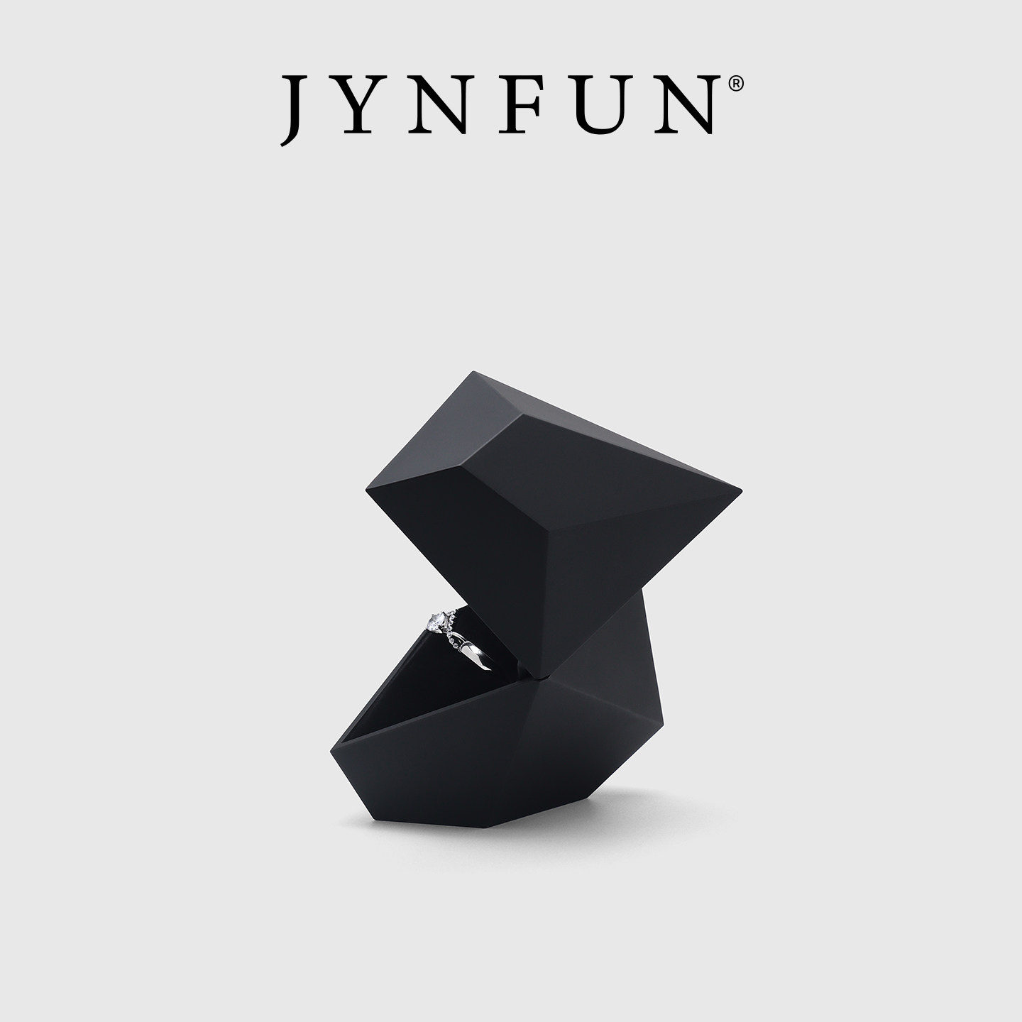 JYNFUN/京梵戒指盒带灯高端创意钻戒盒LED补光仪式艺术戒指盒