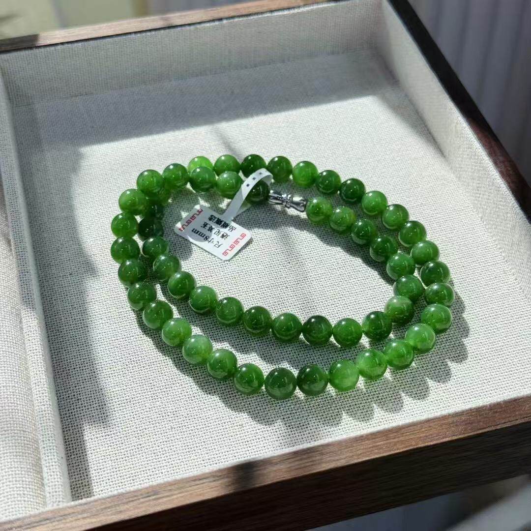 菠菜绿本命年礼物天然和田玉女款