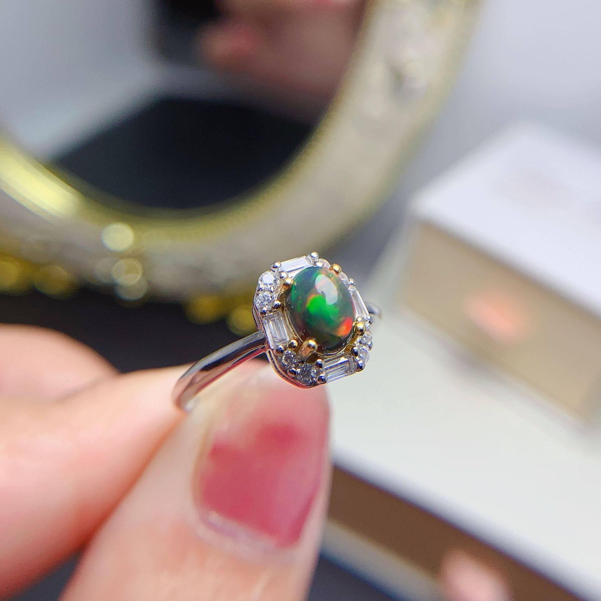 【地大珠宝】天然变彩黑欧泊戒指女925银电镀24k镶嵌时尚礼物5*7,珠宝/钻石/翡翠,手饰,淘宝优惠券,粉丝福利购,淘宝优惠卷