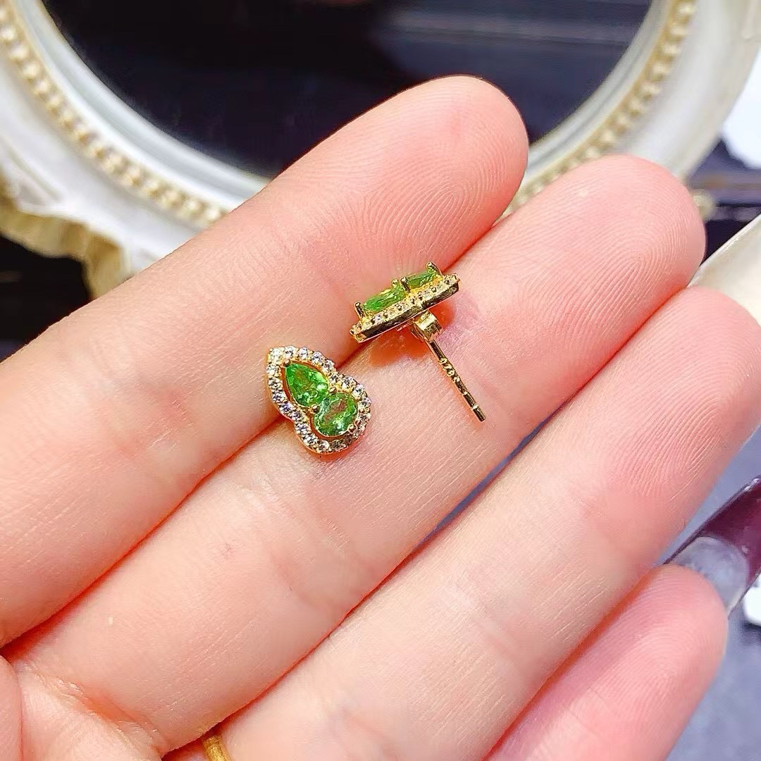 【地大珠宝】天然沙弗莱耳钉轻奢