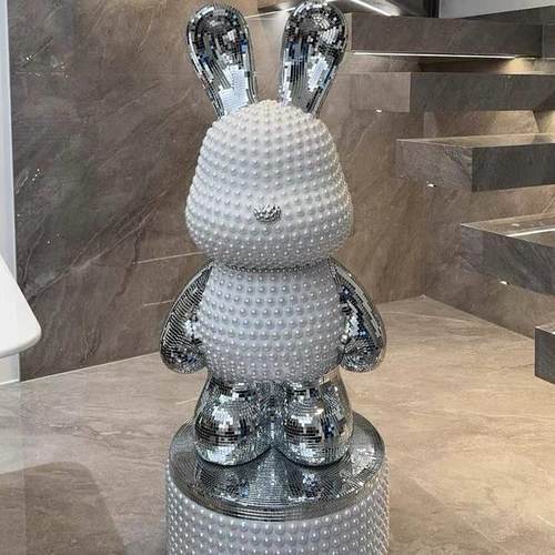 网红卡通暴力熊创意兔子存钱罐装饰品家居客厅电视柜玄关落地摆件