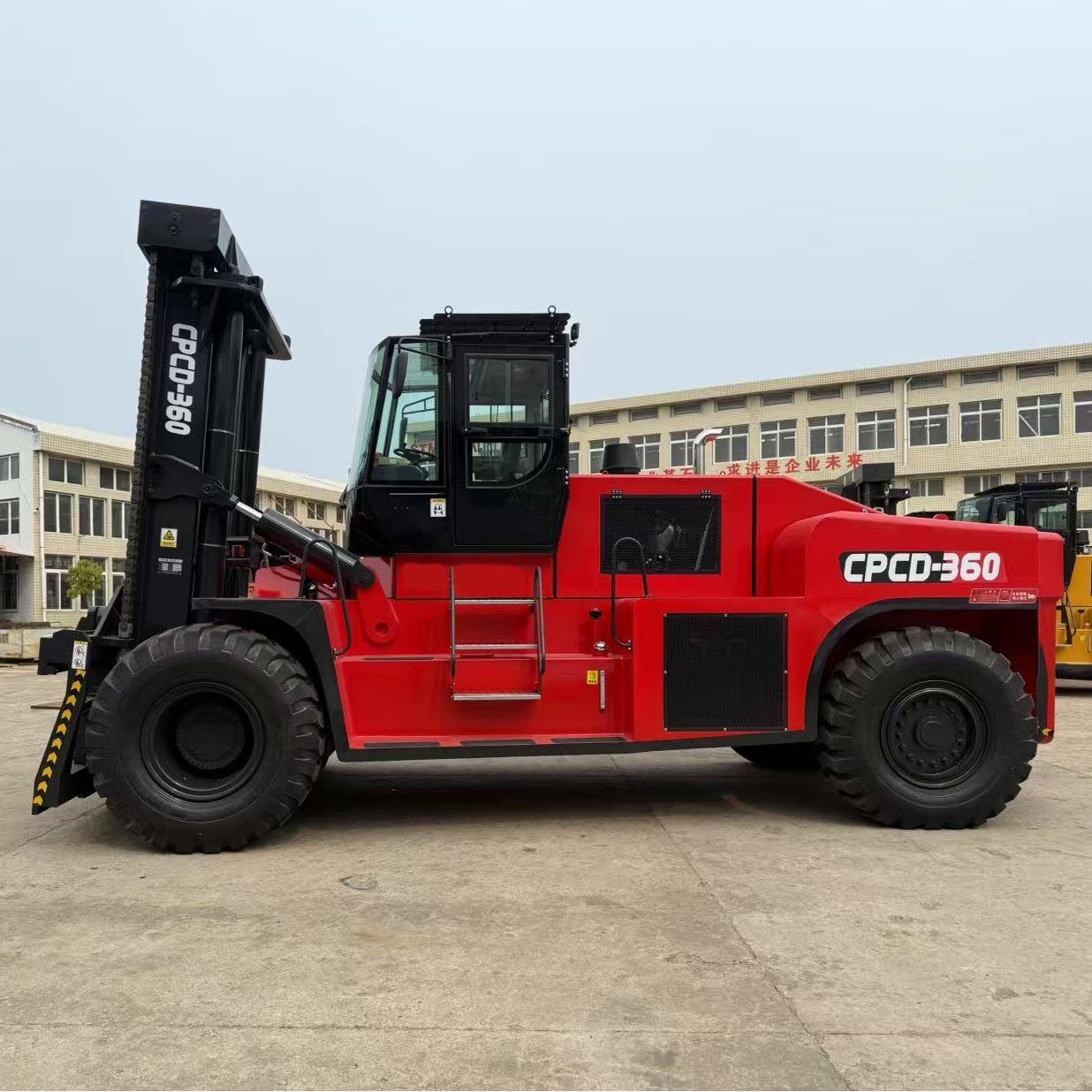 跨境8吨柴油叉车吨内燃叉车20吨25T0吨搬运叉车重型集装箱叉车