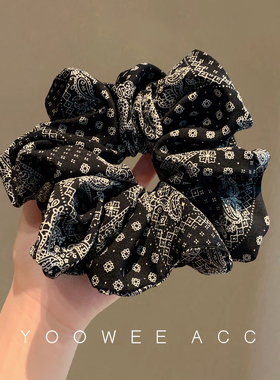 复古花纹黑色发圈头饰高级感布艺发绳女2025新款扎马尾头绳肠圈女