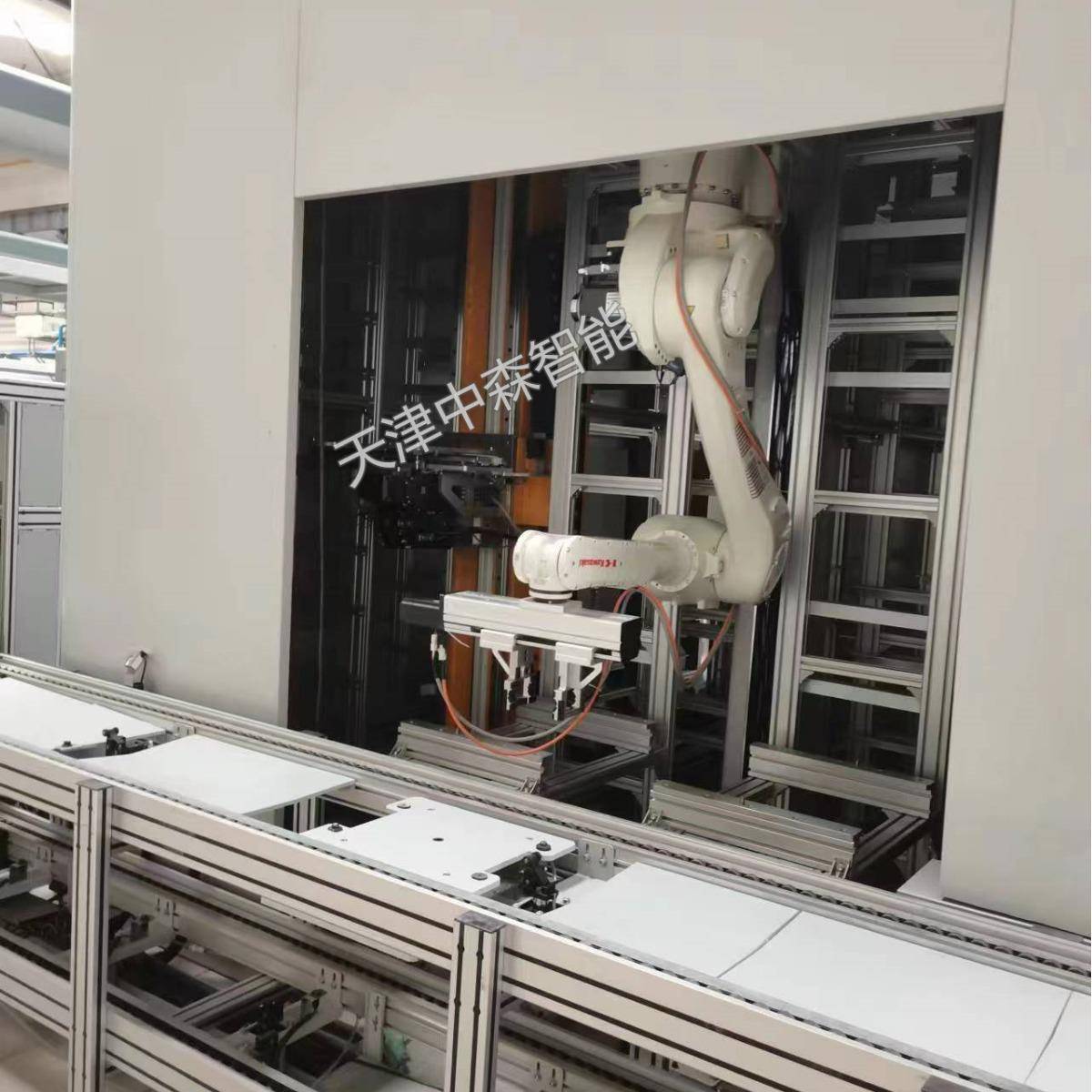 智能立体库封闭式立体库搭配机器人可实现车间工厂自动化