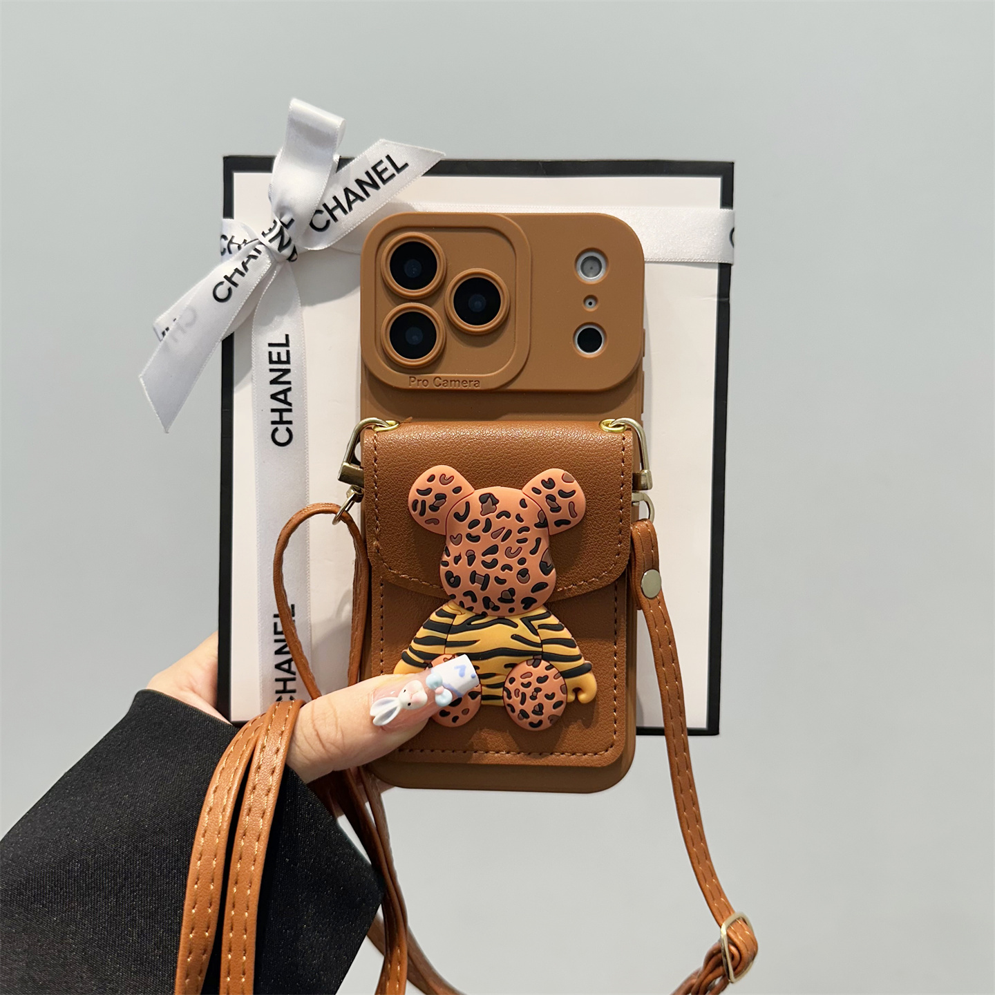 原创不撞壳，提供可靠保护同时潮流穿搭