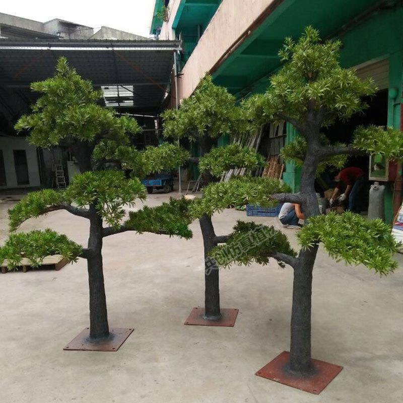 厂家直销人造仿真松树室内外摆放假树罗汉松商场绿植摆放盆景