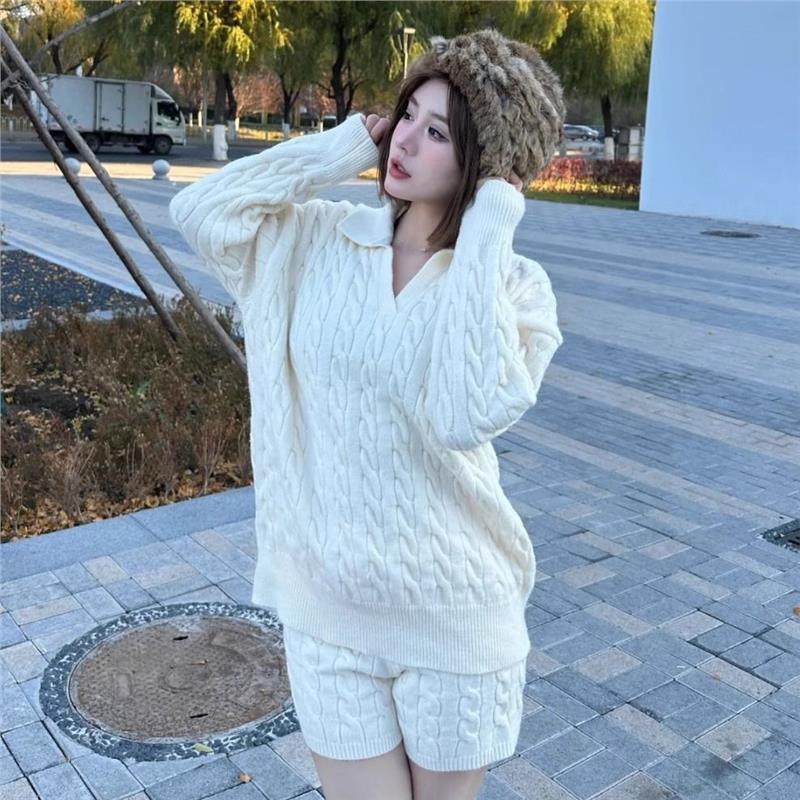 红人馆套装女春秋季穿搭2025超火两件灰色高级毛衣短裤针织一整套