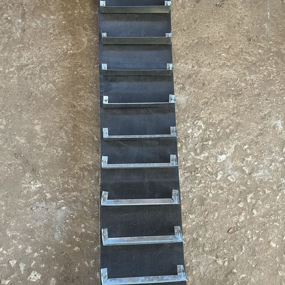 花生摘果机传输带,含料斗