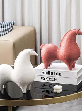 马到成功红色马陶瓷摆饰高级感客厅玄关酒柜电视柜办公室装饰品