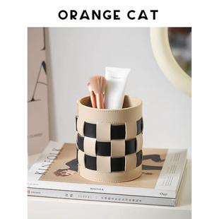 皮革化妆刷收纳桶高级感皮质轻奢笔筒皮革遥控器收纳盒茶几桌面