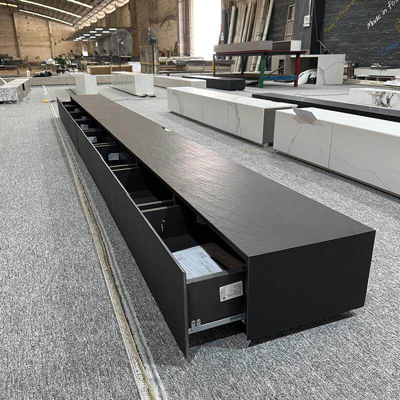 轻奢高级感2025新款客厅岩板电视柜隐藏插座落地意式极简悬空地台