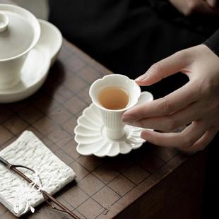 草木灰釉高足花瓣茶杯主人杯 清欢 家用陶瓷品茗杯聚香杯带杯垫