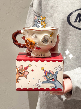 正版猫和老鼠马克杯陶瓷高脚杯家用儿童可爱早餐杯情侣水杯伴手礼