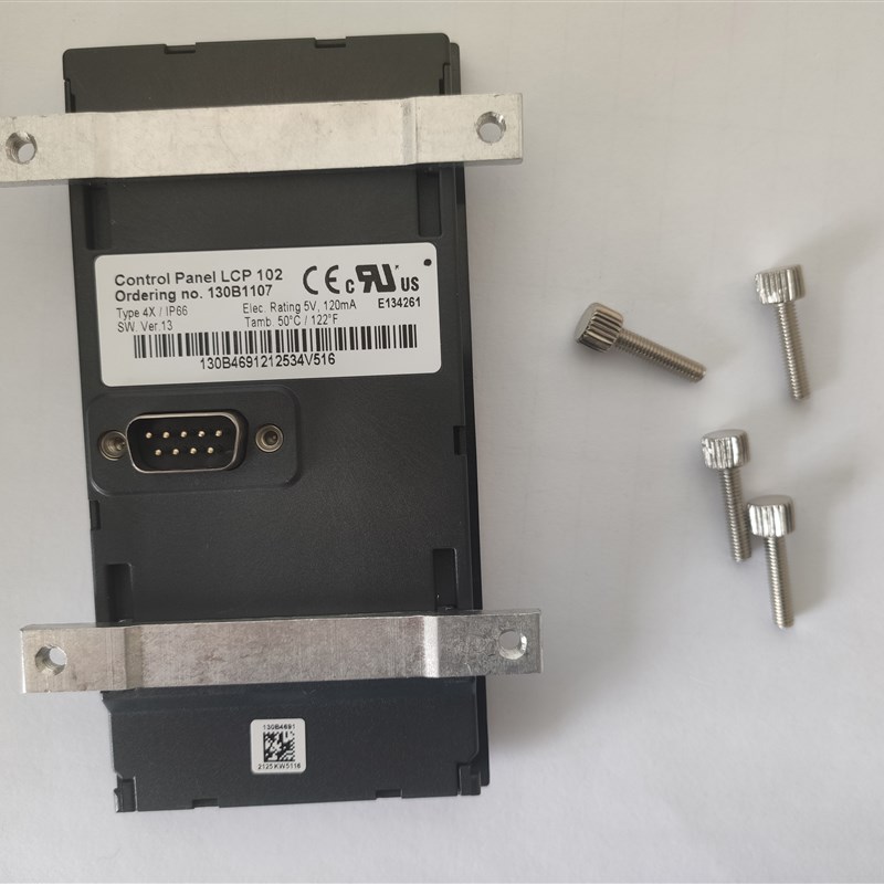 130B1117丹佛斯变频器柜门安装套件/面板延长线FC102 FC302 FC202