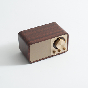 现代轻奢样板间卧室床头柜组合摆件桌面音响玻璃时钟台钟软装饰品