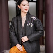 足银 棉服 缎面透彩龟纹 手工刺绣 26MM香云纱 100%羊驼绒内胆