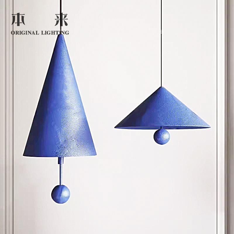 北欧创意卧室儿童房床头灯现代克莱因蓝咖啡厅设计师雨伞餐厅吊灯