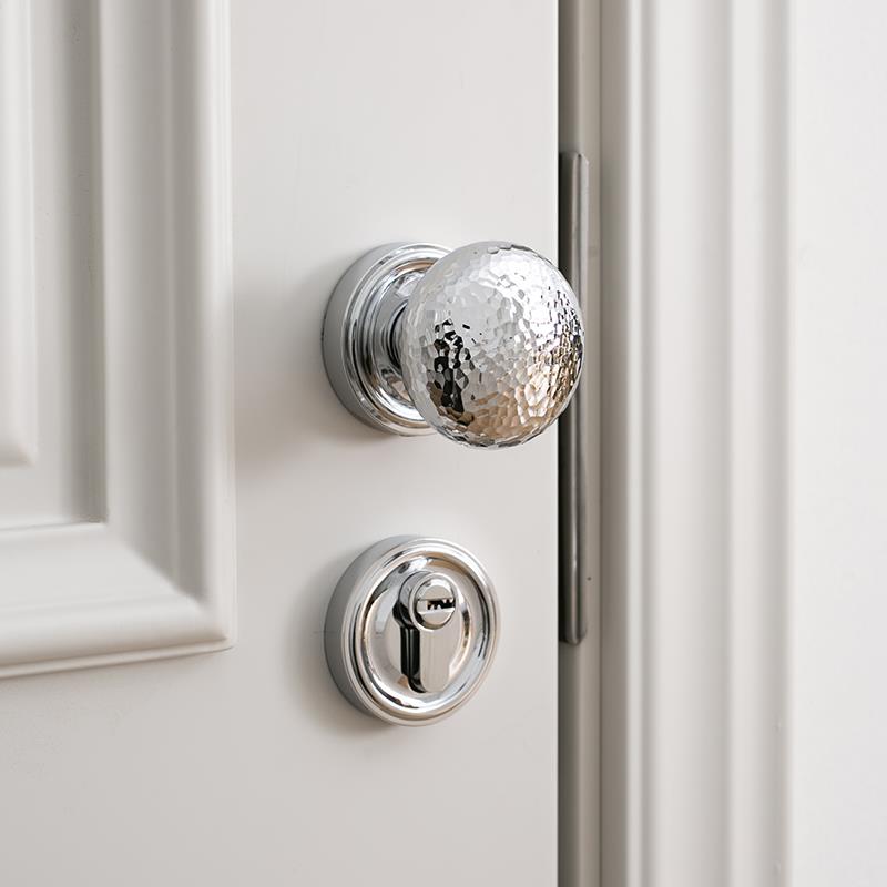 INDOORS法式极简银色黄铜卫生间门锁锤纹纯铜静音球形锁具门把手