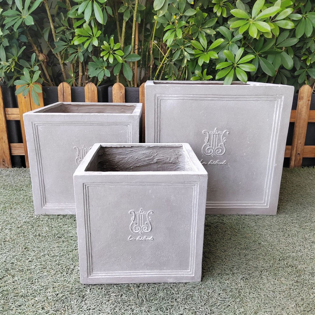 现代简约方形花盆树脂庭院种植园艺花盆容器工艺品三种尺寸-6