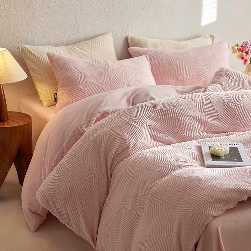 高端A类全消光牛奶绒床上四件套冬季保暖加绒加厚珊瑚绒被套床品4