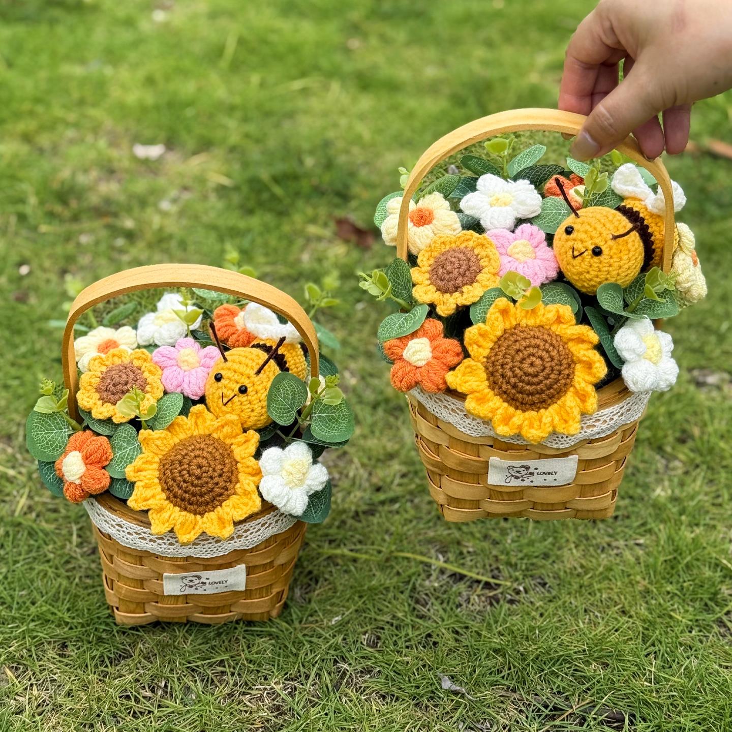 创意成品针织毛线向日葵小蜜蜂花篮桌面摆件送女友闺蜜生日礼物