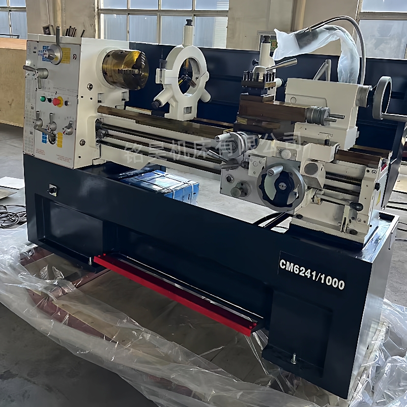 厂家CM6241x1000普通车床CM6241家用车床回转直径410长度1000mm