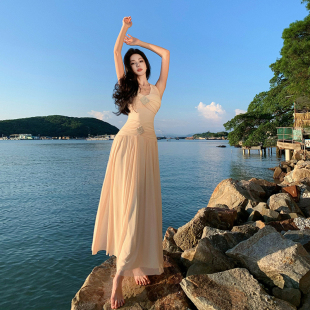 法式 海边度假 挂脖收腰连衣裙女夏季 大摆长裙显瘦显高气质性感长款