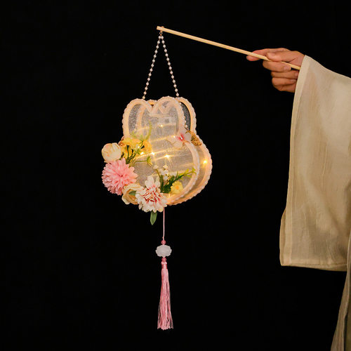 汉服中秋节国风花灯蝴蝶兔子手提宫灯拍照道具仿真花中式新款国风