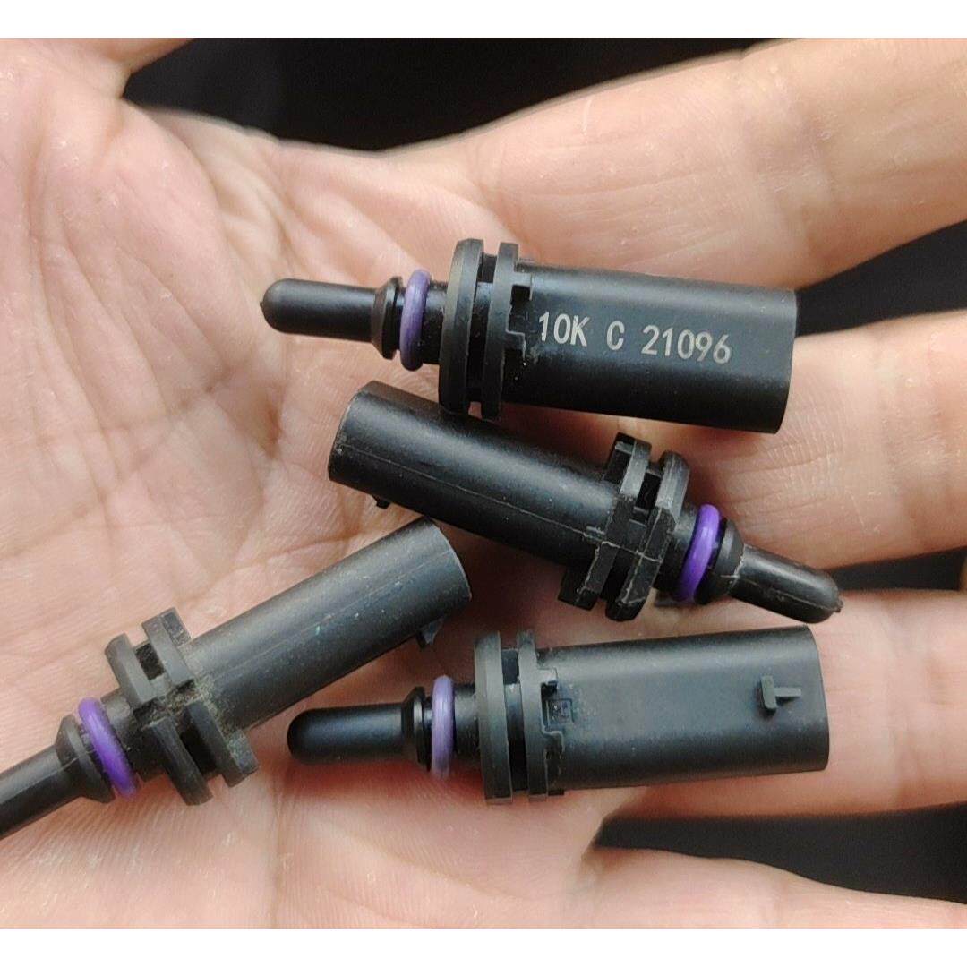 哪咤V型水温传感器，解决仪表亮绝缘故障灯，扳手故障灯