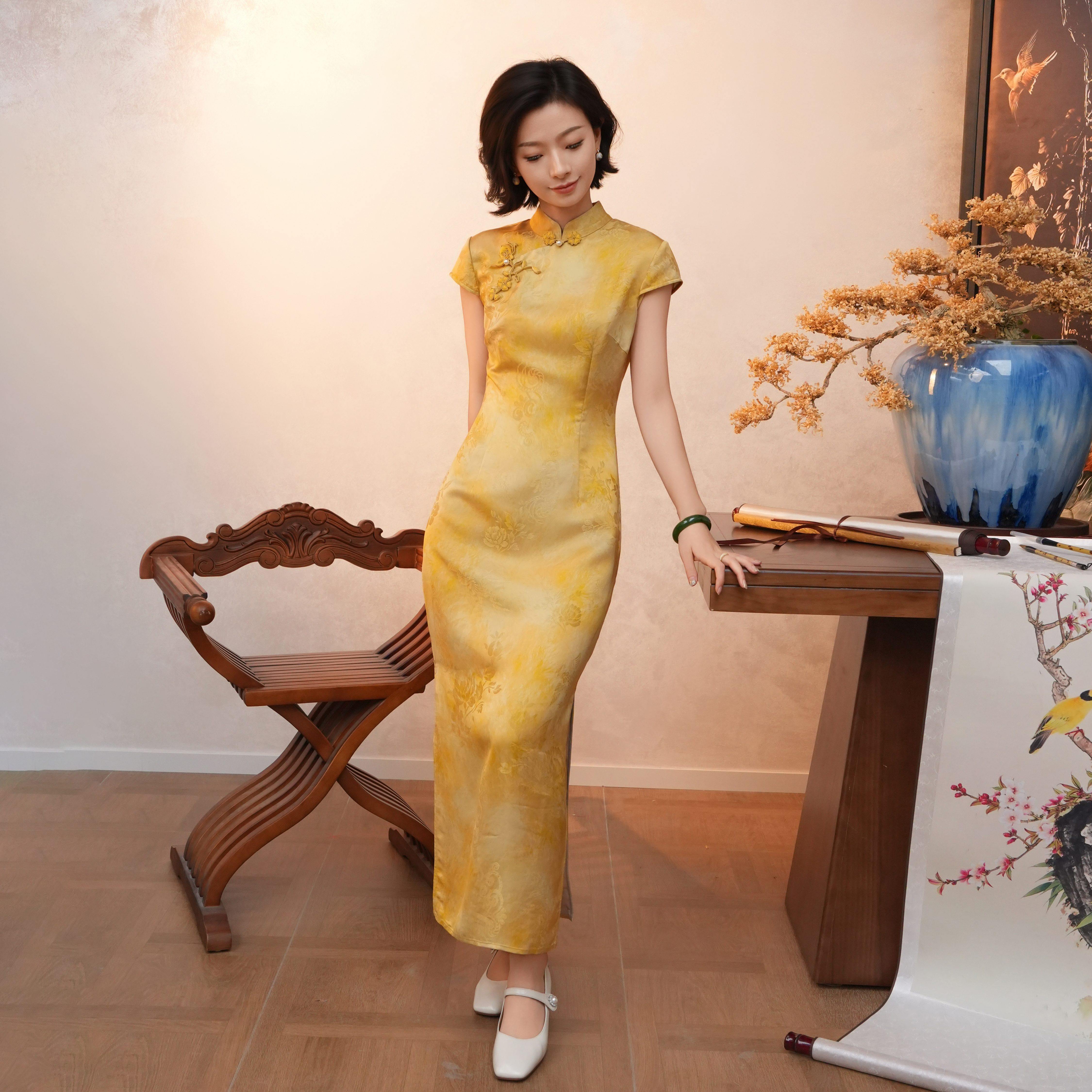 提花显瘦收腰喜妈妈送考改良旗袍图片