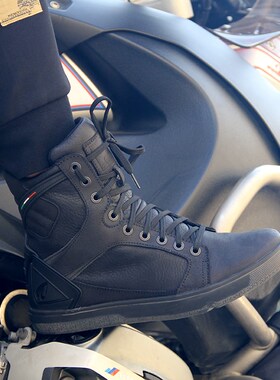 意大利Forma城市骑行靴机车四季防摔机车靴休闲 透气滑板鞋摩