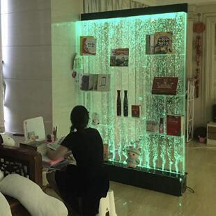 定制亚克力气泡墙水幕墙水柱屏风隔断鱼缸源餐屏风隔断客圆柱形