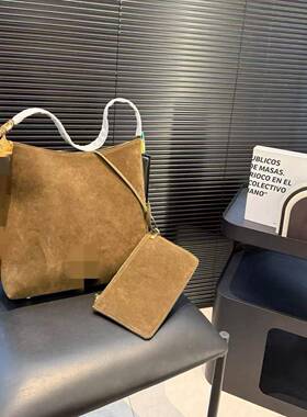 复古疯马51243链皮笔袋容量钢笔收纳包大二折大容皮量革拉文具包