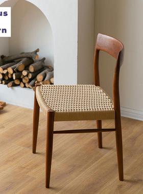 『号角屋-Møller餐椅』北欧简约实木餐椅家用覆古靠背藤编椅子