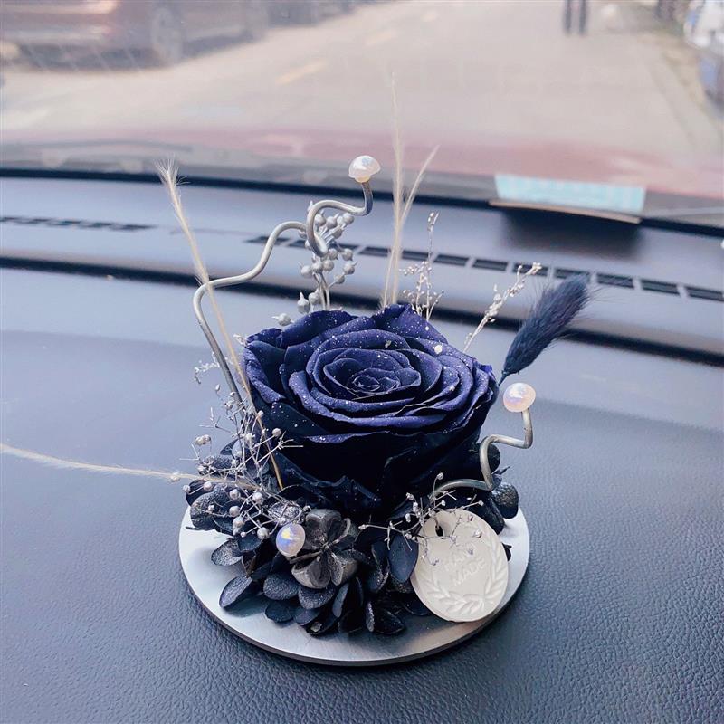 车载摆件花玫瑰花车载香薰女士车中控台摆件个性车饰高级