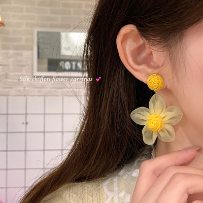 多巴胺耳环夏日度假耳饰彩色女花朵耳钉耳坠2026新款爆款高级感