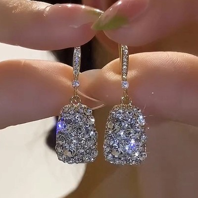 轻奢精致满钻方块耳环高级感新款小众超闪气质爆款百搭耳钩耳坠女