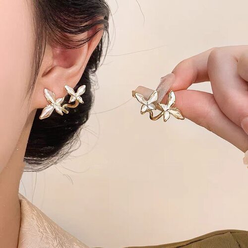 S925银针一款两戴蝴蝶耳钉女小众设计感耳环轻奢小巧气质耳饰
