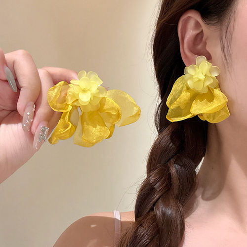 2026度假风多巴胺漂亮花朵耳环巨好看耳钉爆款超仙耳饰独特耳坠女