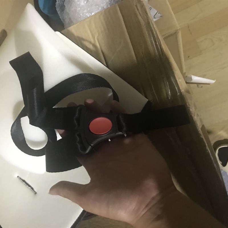 婴儿车载提篮式汽车安全座椅通用型三G点式安全带配件通用护肩护