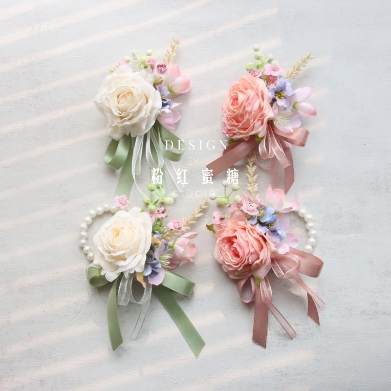 原创 韩式唯美森系粉白色花新郎娘伴娘姐妹团婚礼胸花活动手腕花