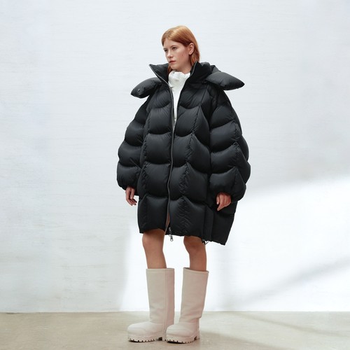 YANGYUQING设计师品牌经典云朵可拆卸帽羽绒服25AW