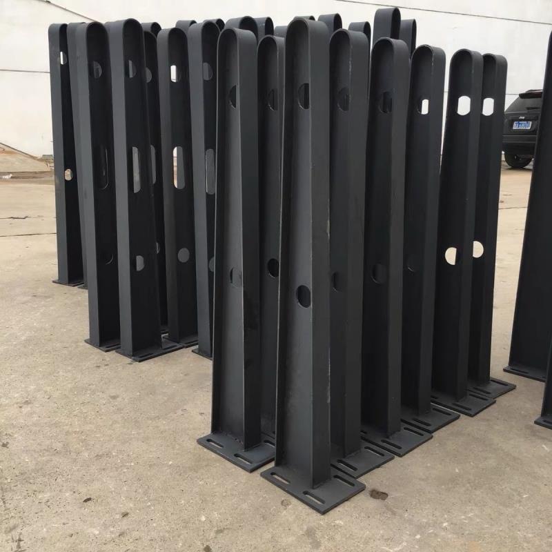 加厚雨棚钢梁牛腿支架挑梁钢结构玻璃幕墙铁架子强力承重铁牛腿