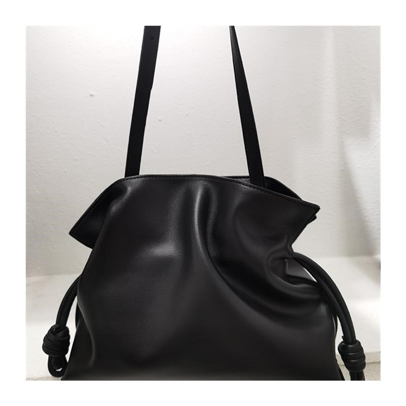 2021 Wcomen Genuine Leather Bag Calfskin Bucket Bag Pure Col