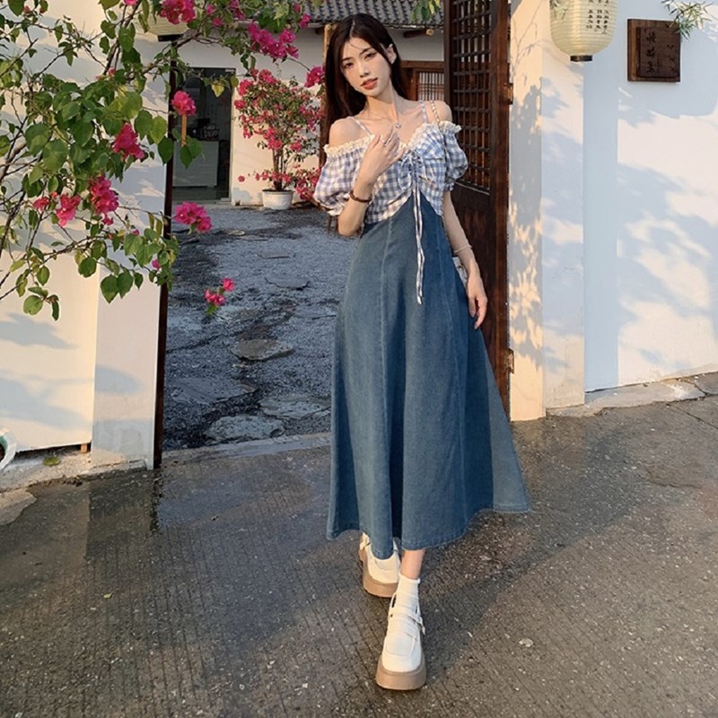 大码胖mm温柔风设计感格子拼接收D腰牛仔连衣裙女夏显瘦吊带长裙