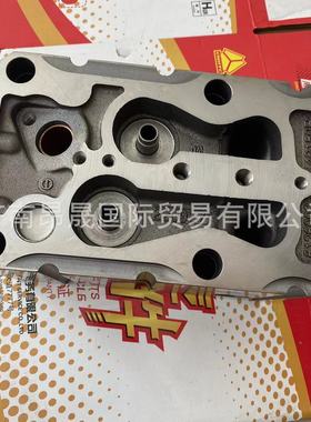 重汽HOWO 汕德卡 WD615 618发动机配件 61560040058气缸盖总成