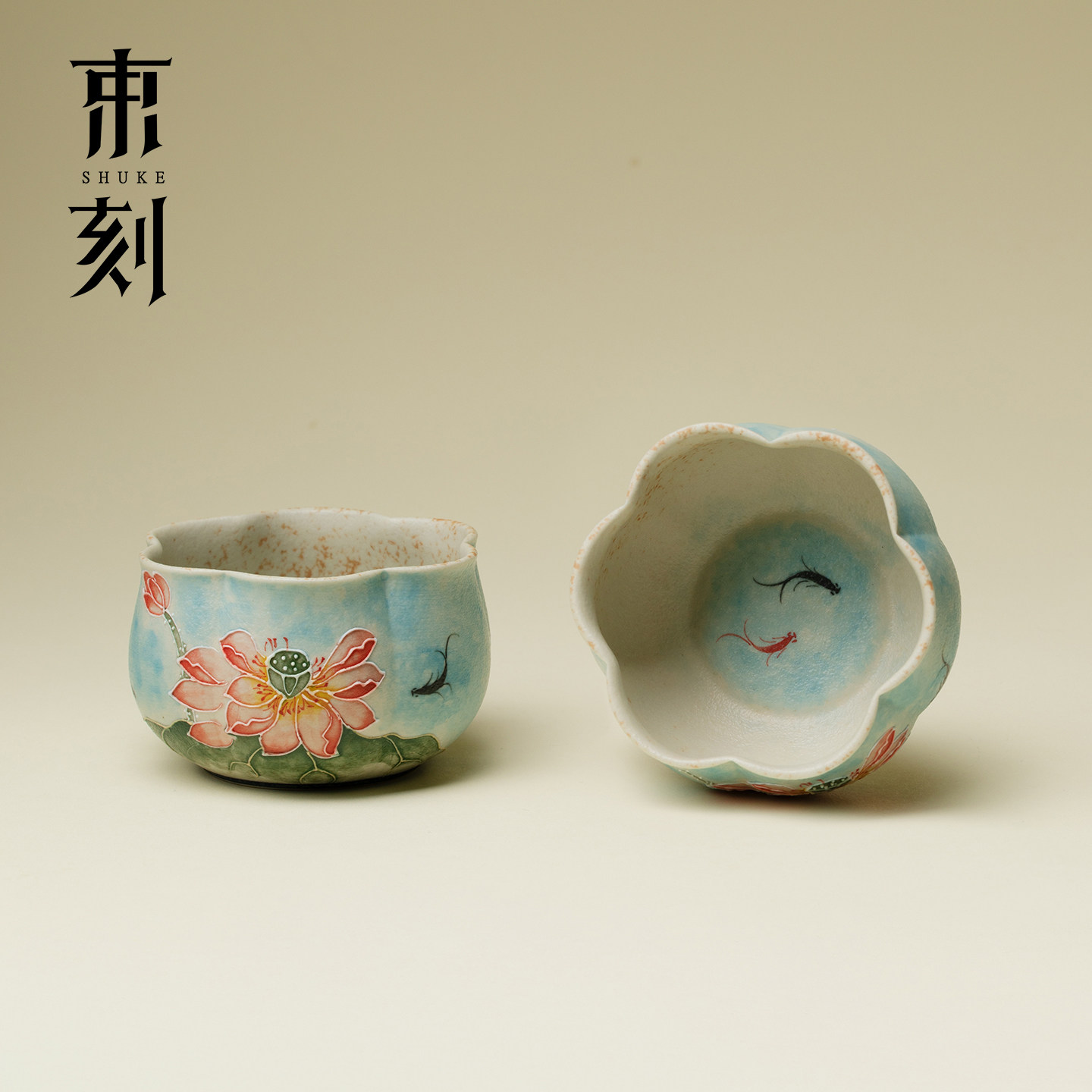 束刻纯手绘鱼戏莲花花口茶杯精致陶瓷喝茶杯品茗杯家用个人杯单杯图片
